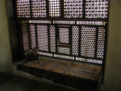 Women's Window (inside): Canon Canon PowerShot SX100 IS 1/30 sec f 2.8 Flash: Not Fired 200 Women's Window (inside)
