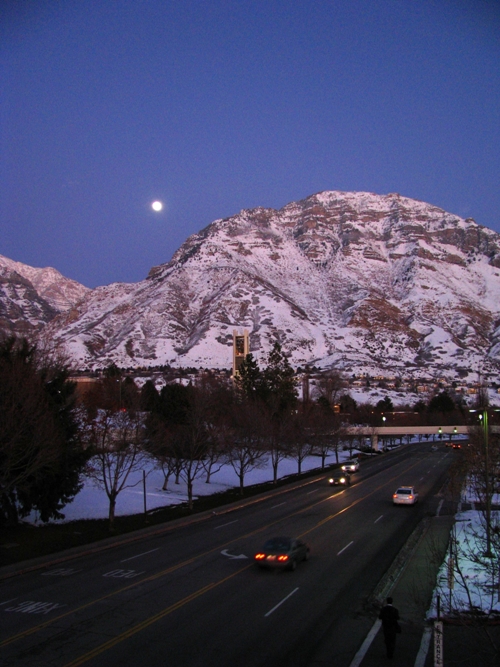 Provo moonrise: Canon Canon PowerShot SX100 IS 1/25 sec f 2.8 Flash: Not Fired 200 Provo moonrise