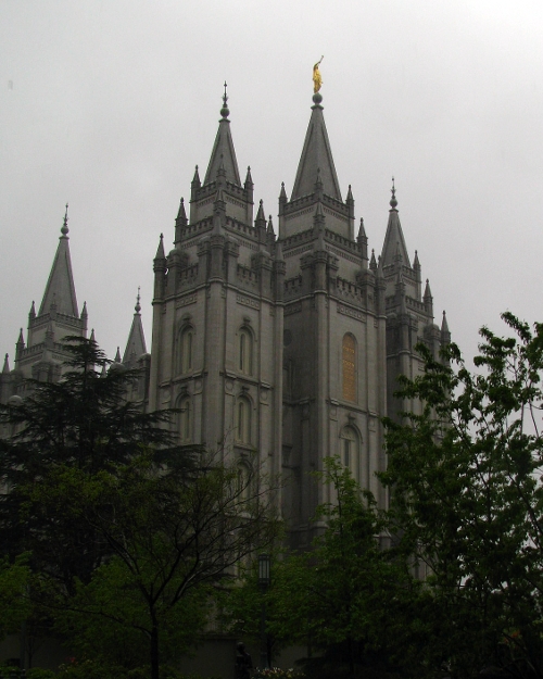 Temple in the rain II: Canon Canon PowerShot SX100 IS 1/250 sec f 4 Flash: Not Fired 80 Temple in the rain II