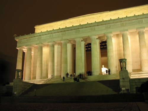 Lincoln Memorial at night